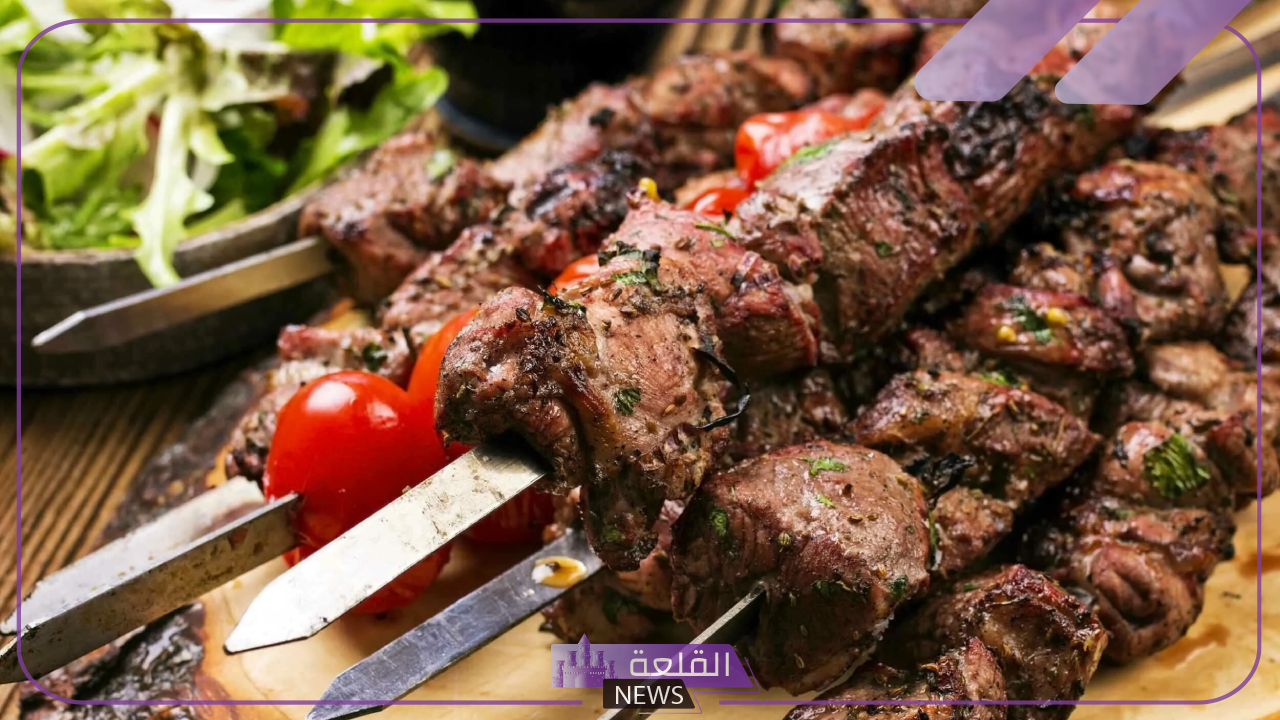 لا يقاوم.. طريقة تحضير الكباب في المنزل على طريقة محلات الحاتي 6 تعرفي على طريقة تحضير الكباب في المنزل على طريقة محلات الحاتي