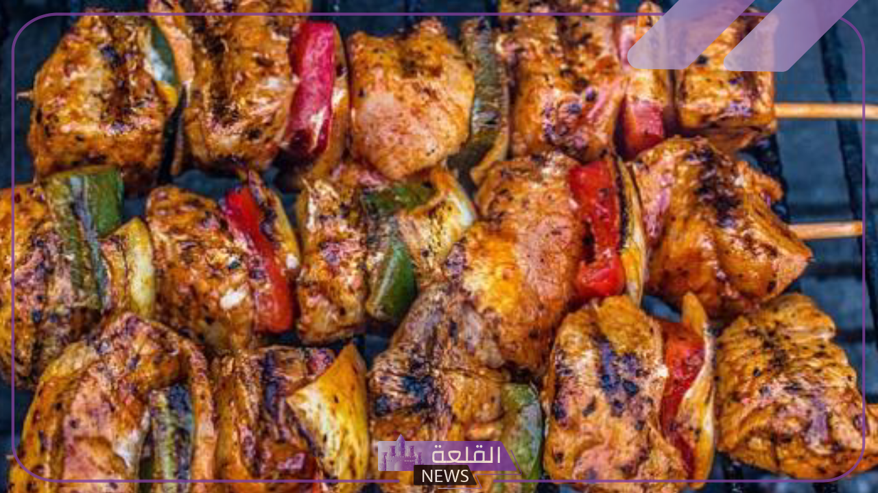 الدجاج المشوي.. طريقة عمل شيش طاووق مشوي في المنزل 6 الشيش طاووق المشوي في المنزل.. اعرف الخطوات