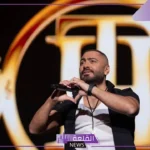 على طريقة مايكل جاكسون.. شاهد تامر حسني على مسرح الرياض