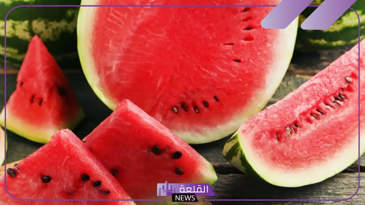 تفسير حلم اكل البطيخ في المنام لابن سيرين والنابلسي 6 تفسير البطيخ في حلم العزباء