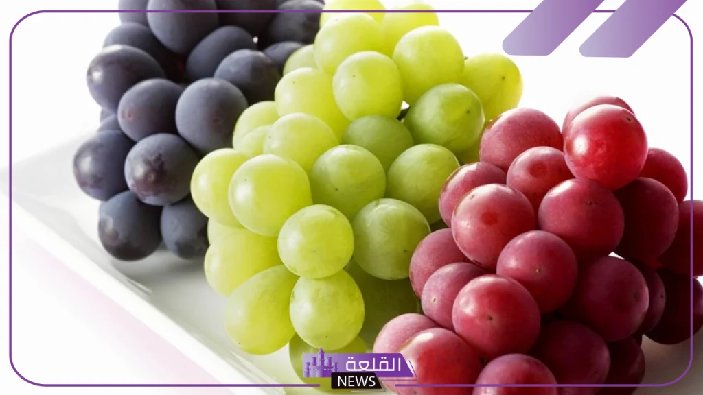 تفسير حلم العنب في المنام لابن سيرين للعزباء والمطلقة والحامل 6 تفسير العنب في المنام لابن سيرين