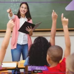 عبارات للمعلم قصيرة جدًا.. أجمل كلمات ورسائل للمعلم