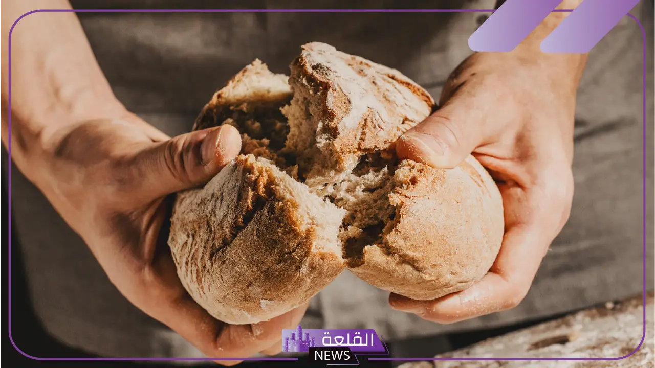 تفسير حلم اعطاء الميت في المنام لابن سيرين وهل هي بشرة خير أم جرس إنذار؟ 5 تفسير حلم الميت يعطي طعام للعزباء