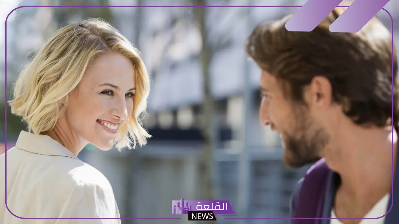 رؤية شخص ينظر إليك