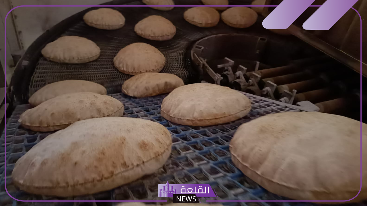 بتقنية الليزر.. مسؤول يعلن بدء إنتاج 10 آلاف رغيف في الساعة الواحدة داخل بعض المخابز بتقنية الليزر.. مسؤول يعلن بدء إنتاج 10 آلاف رغيف في الساعة الواحدة داخل بعض المخابز