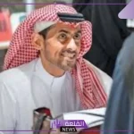 للحصول على توقيعه.. الجماهير تتدافع للحصول على توقيع الكاتب السعودي أسامة المسلم بمعرض الجزائر الدولي