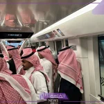 في أيامه الأولى.. ازدحام كبير من الركاب داخل محطة قطار الرياض والجميع يؤد “تجربة استثنائية”