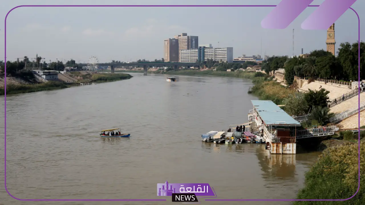 لحظة مأساوية.. أم ترمي طفليها للحياة وتغرق بدلًا منهم في ميكروباص أسيوط 5 أم تختار إنقاذ طفليها على حياتها