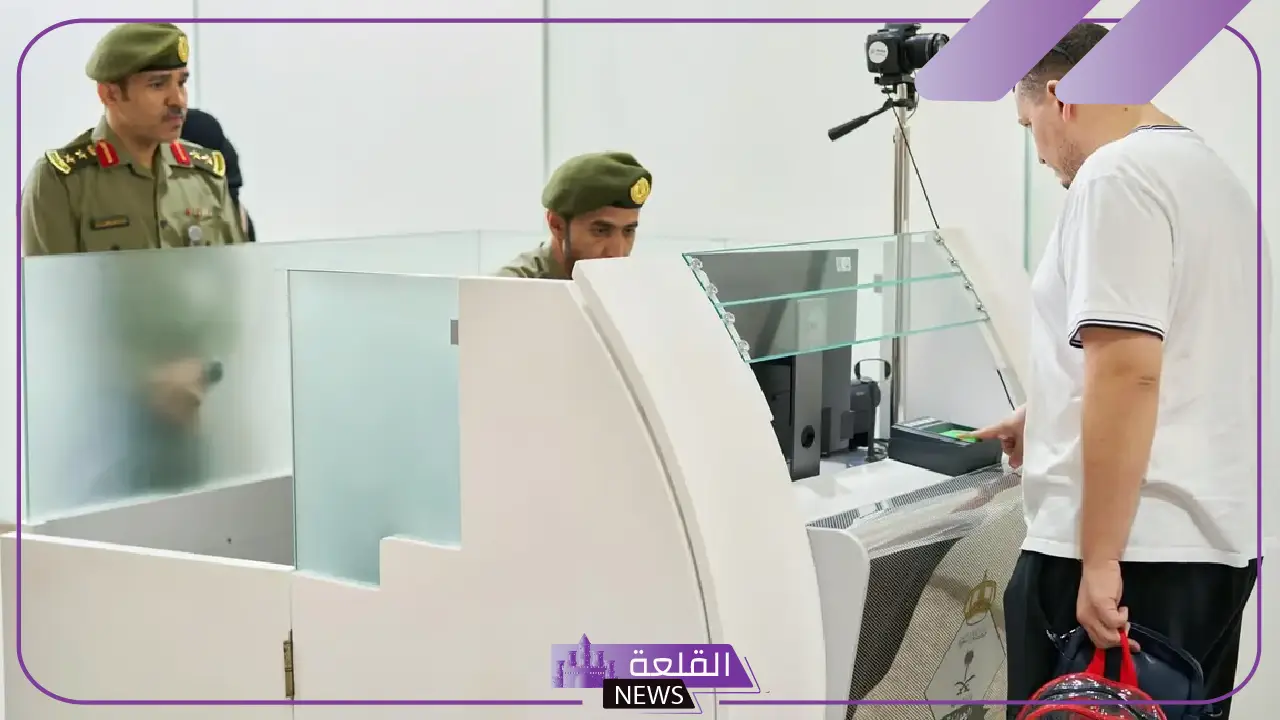شاهد.. هيئة الجوازات تنهي إجراءات مغادرة الرحلة الأولى الدولية لسفينة سياحية سعودية من خلال ميناء جدة