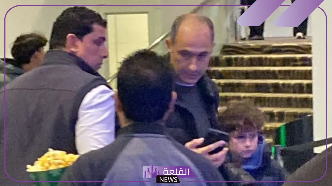 شاهد الظهور الأول.. جمال مبارك وعلاء في إحدى صالات السينما