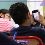 بشكل رسمي.. وزارة التعليم السعودية تقرر رفع حظر الهواتف المحمولة بالمدارس لتلك الفئات