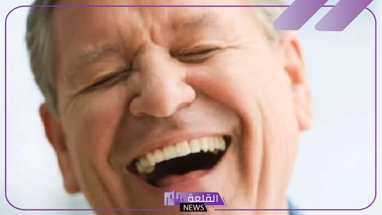 تفسير حلم شخص يضحك علي باستهزاء في المنام لابن سيرين للمرأة والرجل 5 تفسير رؤية الضحك باستهزاء لابن سيرين