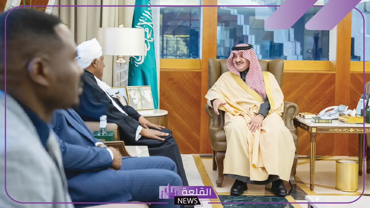 شاهد.. أمير الشرقية يستقبل السفير السوداني ومدير الجوازات شاهد.. أمير الشرقية يستقبل السفير السوداني ومدير الجوازات