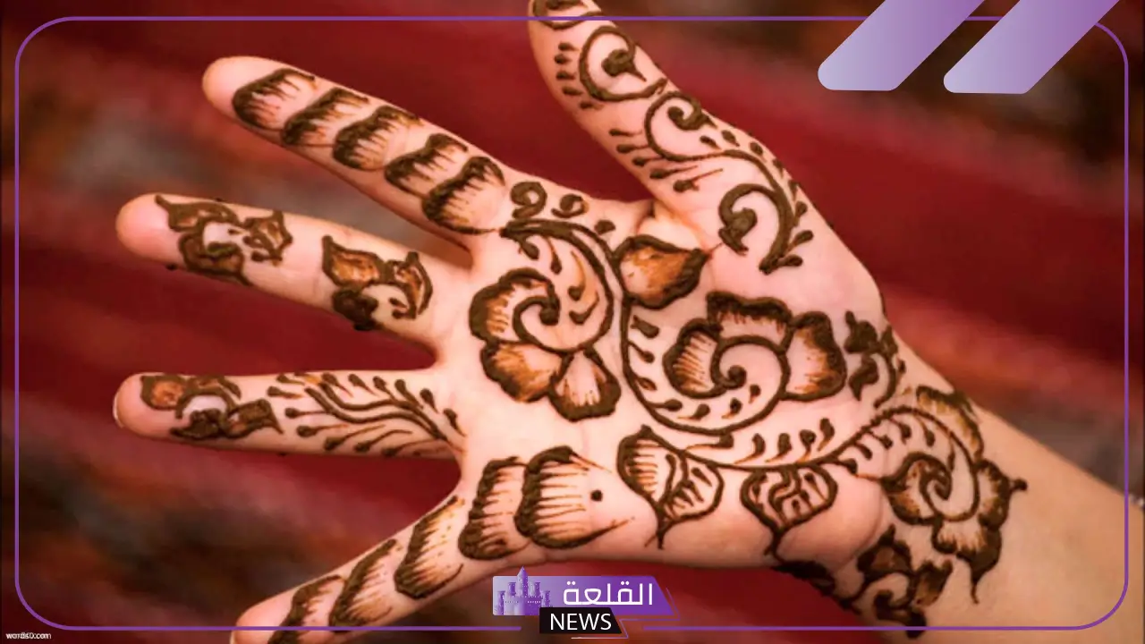 تفسير حلم نقش الحناء على اليد اليمنى واليسرى في المنام لابن سيرين 6 نقش الحناء في المنام للعزباء