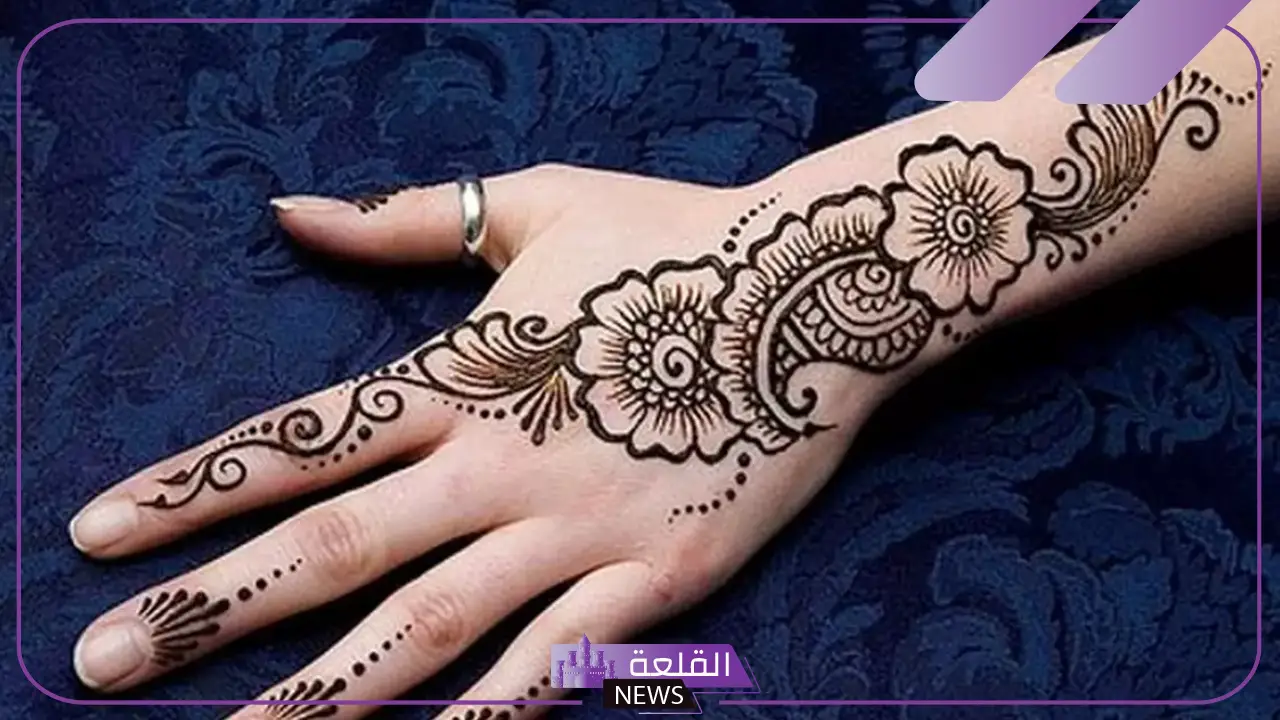 تفسير حلم نقش الحناء على اليد اليمنى واليسرى في المنام لابن سيرين