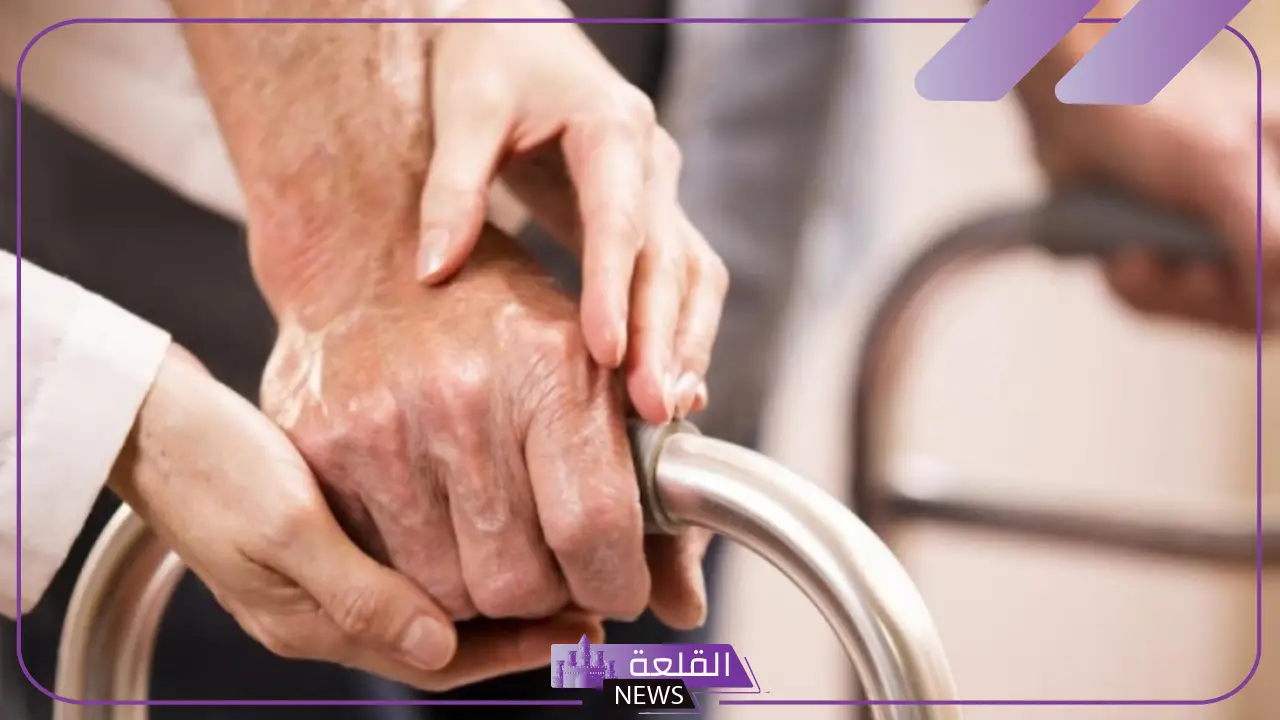 وزارة الصحة.. توضيح بخصوص تأثير البرد على كبار السن 5 تجنب الإصابة بنزلات البرد لكبار السن