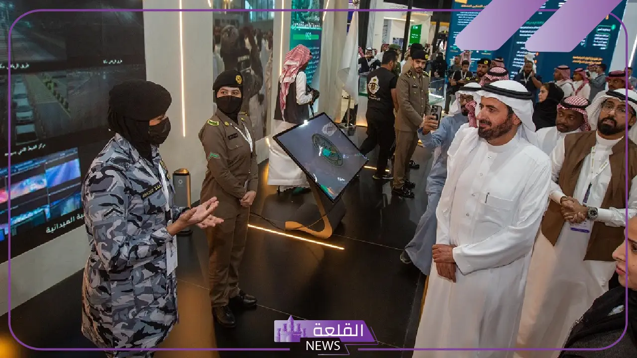 شاهد.. إدارة الجوازات تستعرض لزوار مؤتمر الحج بجدة "مبادرة المسار الذكي" 5 في مؤتمر الحج.. إدارة الجوازات تكشف تفاصيل مبادرة "المسار الذكي"