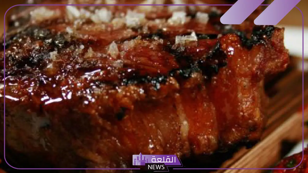 تفسير حلم اكل اللحم المطبوخ للعزباء والمتزوجة في المنام لابن سيرين