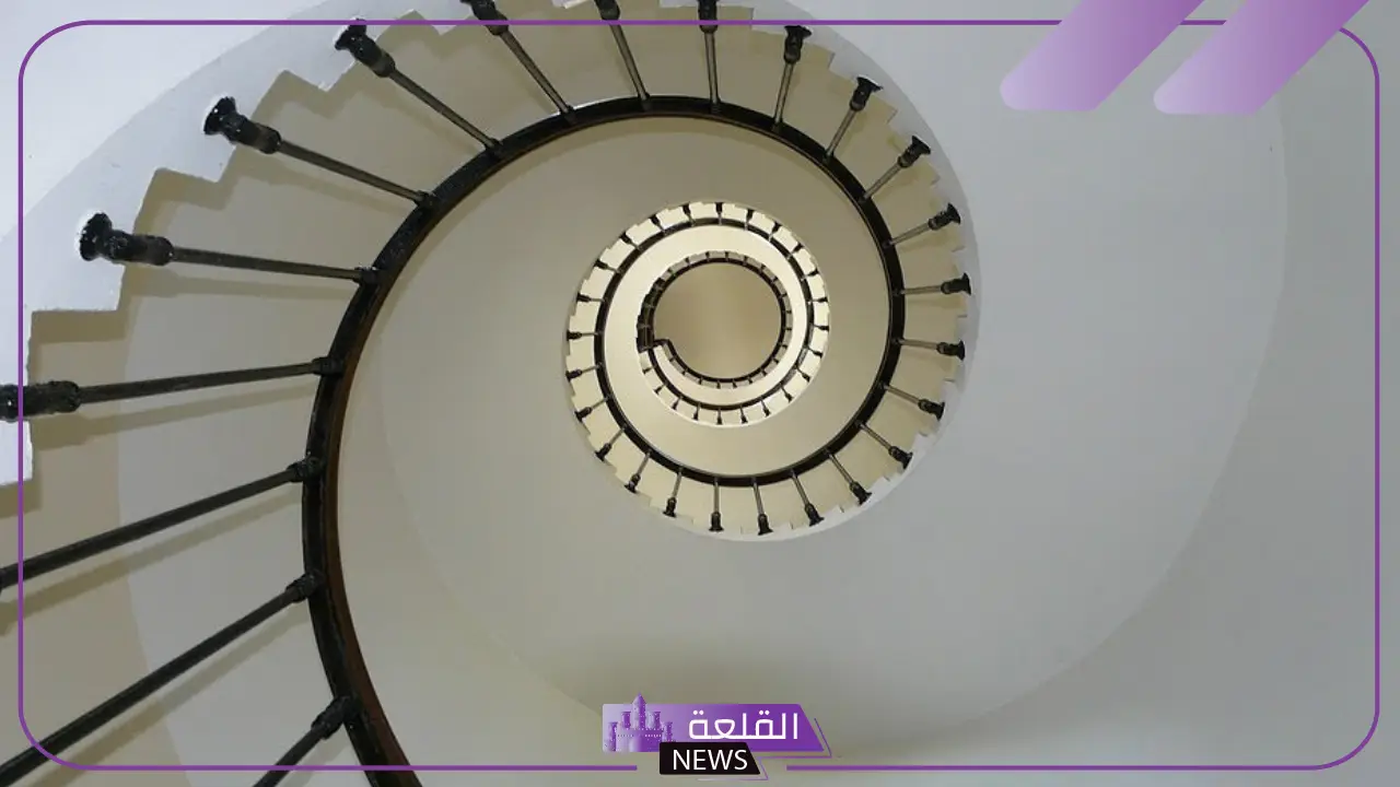 تفسير حلم صعود الدرج بصعوبه للمتزوجه والنزول منه في المنام 5 تفسير رؤية نزول الدرج في المنام للمتزوجة