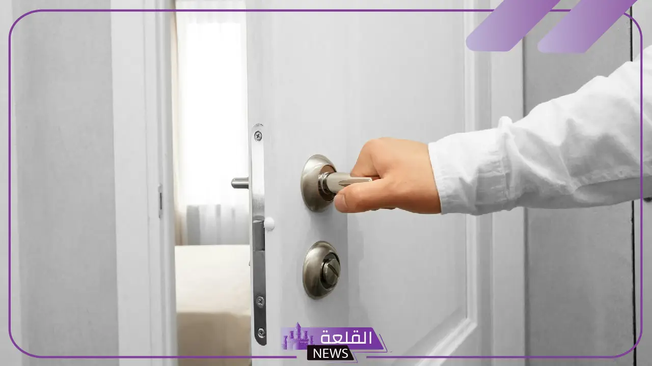 تفسير حلم فتح الباب في المنام للمتزوجة والحامل لابن سيرين 5 معنى حلم فتح الباب في المنام للمتزوجة