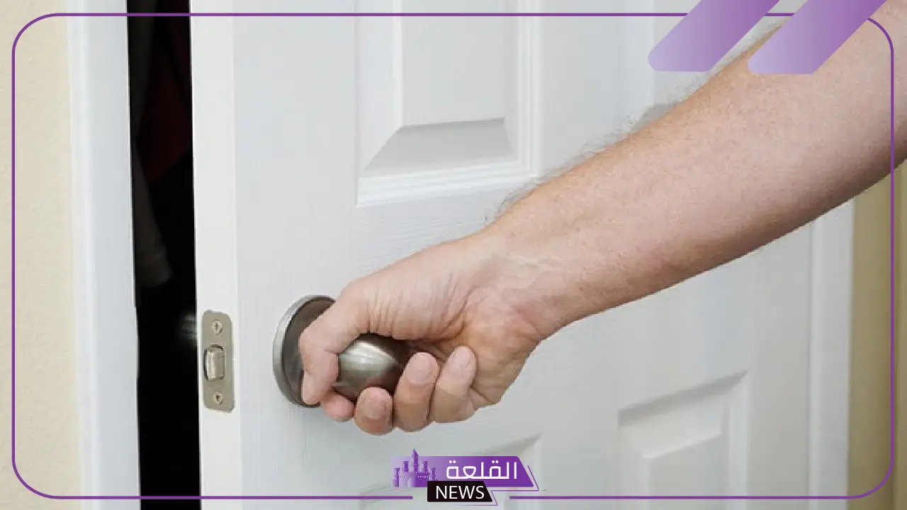 تفسير حلم فتح الباب في المنام للرجل والمراة لابن سيرين