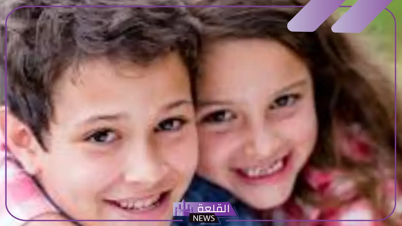 تفسير حلم رؤية الاخ في المنام للمرأة والرجل لابن سيرين ومصافحته