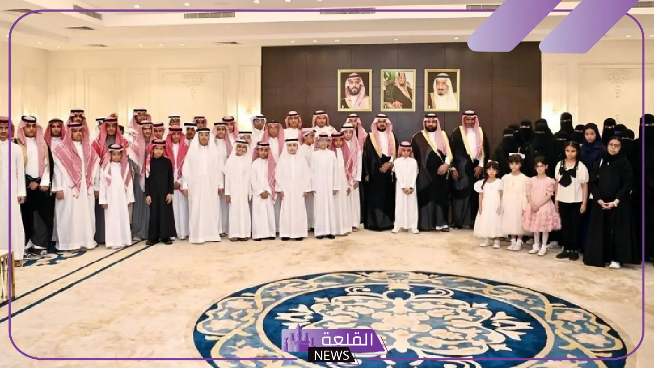 بمناسبة توفقهم.. محمد بن عبد العزيز يكرم الطلاب الفائزين بجائزة منافس 2024