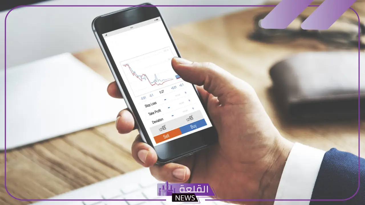 صعود التداول عبر الهاتف المحمول: كيف تُحدث الهواتف الذكية ثورة في الأسواق المالية