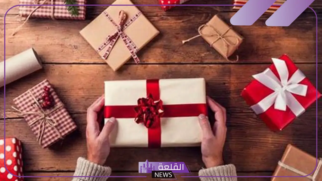 تفسير حلم الهدية في المنام للعزباء والمتزوجة لابن سيرين 17 تفسير حلم الهدية في المنام للعزباء والمتزوجة لابن سيرين