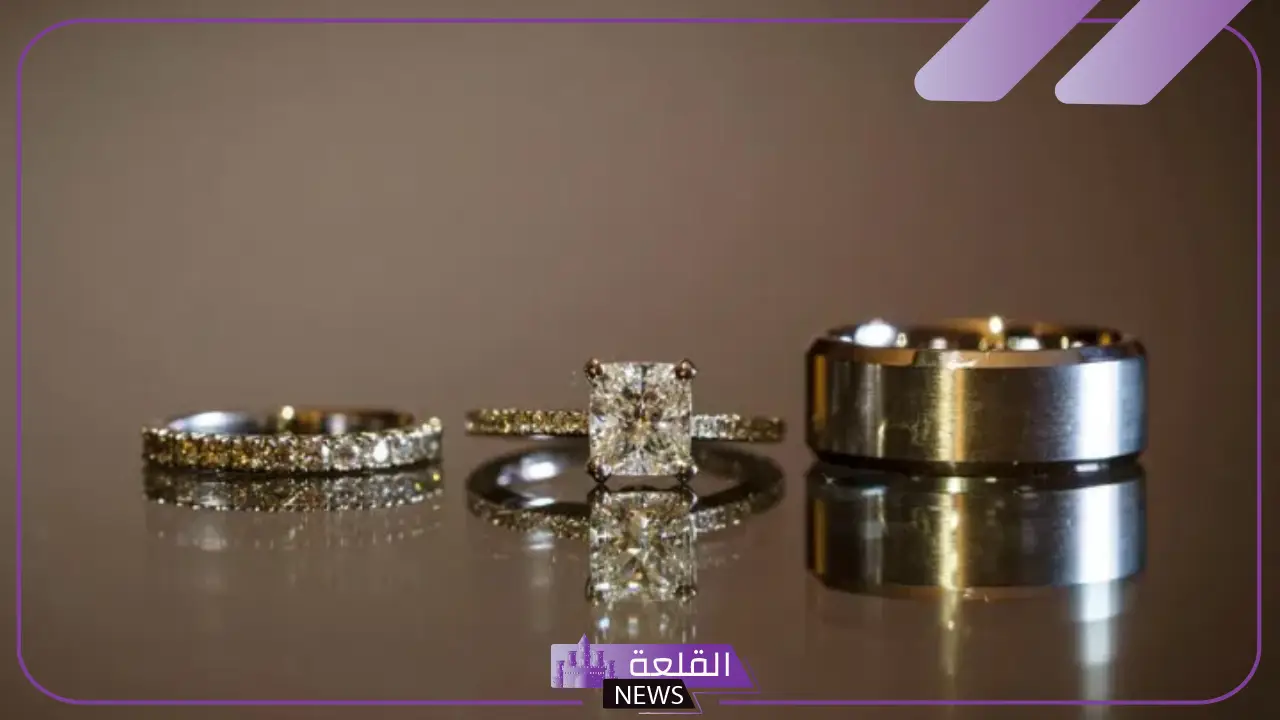 تفسير حلم خاتم الفضة في المنام للرجل المتزوجة والمرأة العزباء 5 تفسير حلم خاتم الفضة للعزباء