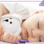 تفسير حلم رؤية الطفل الذكر الجميل في المنام للعزباء والمتزوجة