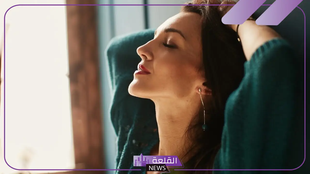 تفسير حلم رؤية امرأة اعرفها في المنام للرجل لابن سيرين وابن شاهين والنابلسي