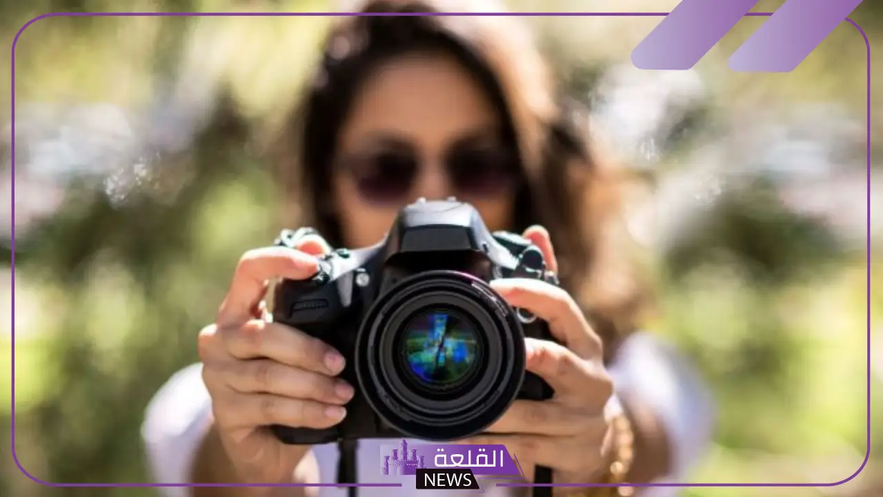 تفسير حلم التصوير في المنام للعزباء والمتزوجة لابن سيرين