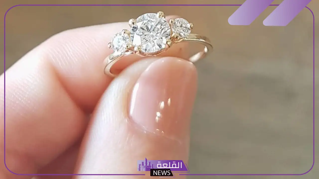 تفسير حلم لبس الخاتم في المنام للعزباء والمتزوجة لابن سيرين