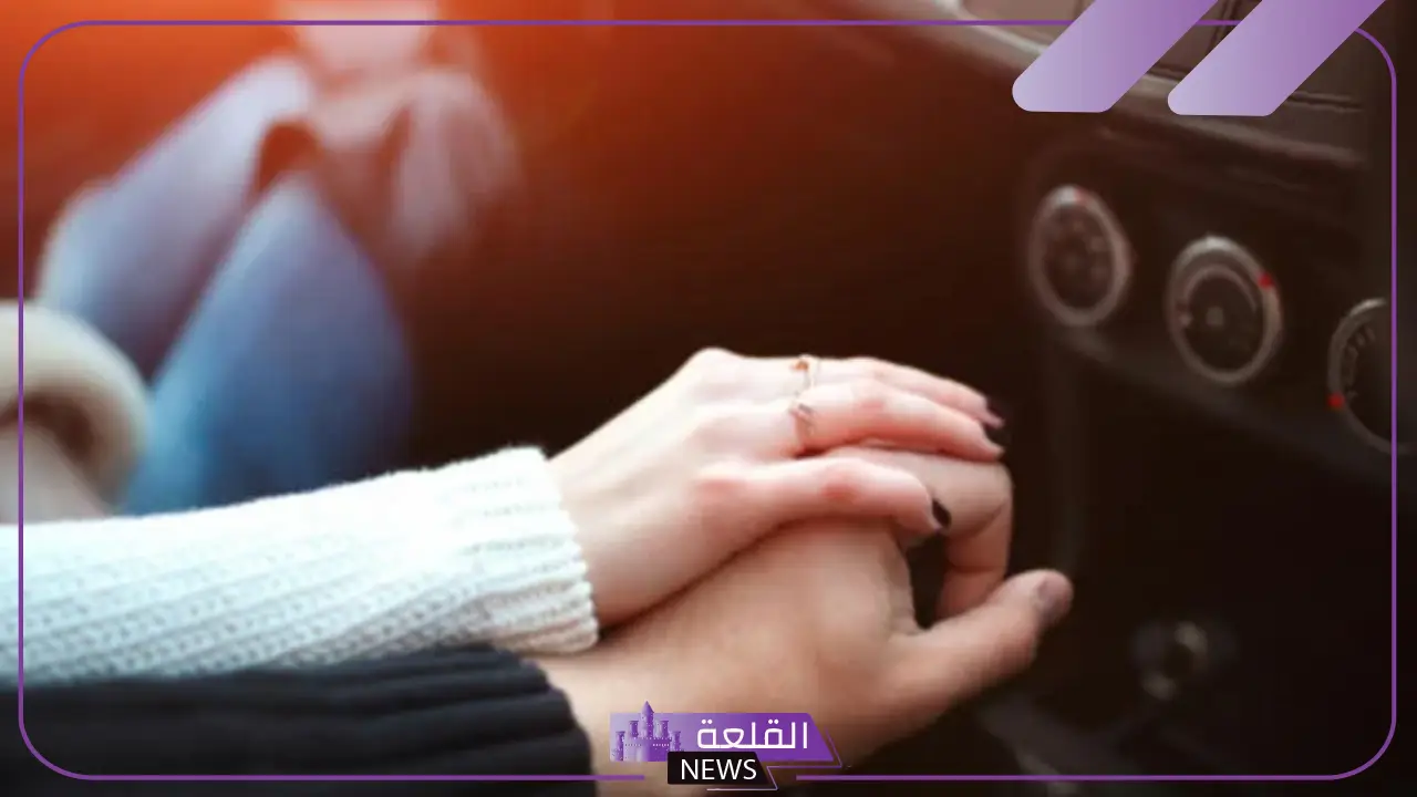 تفسير حلم مسك يد شخص تحبه في المنام للعزباء لابن سيرين