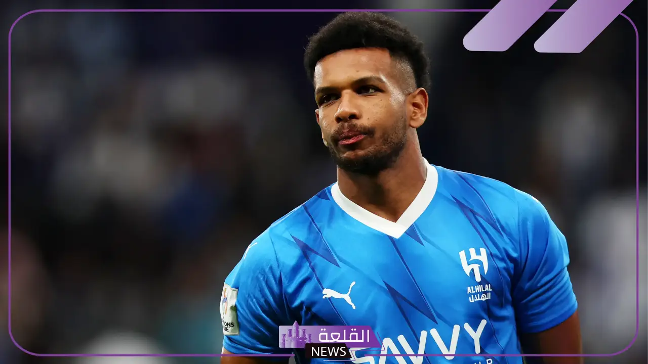 هل يرحل عن الزعيم؟ العروض تنهال على مدافع الهلال “علي البليهي”