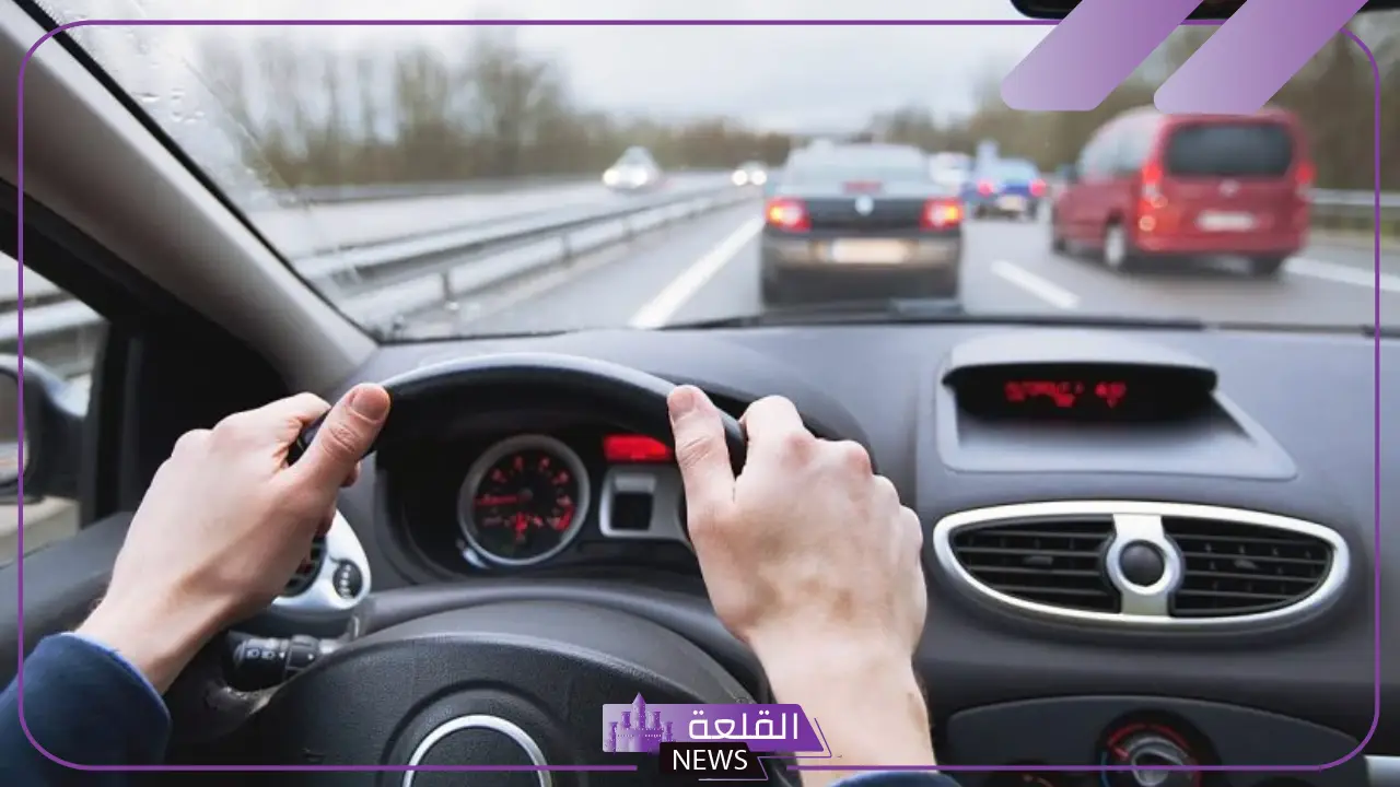 تفسير حلم قيادة السيارة مع شخص اعرفه في المنام والأقارب لابن سيرين