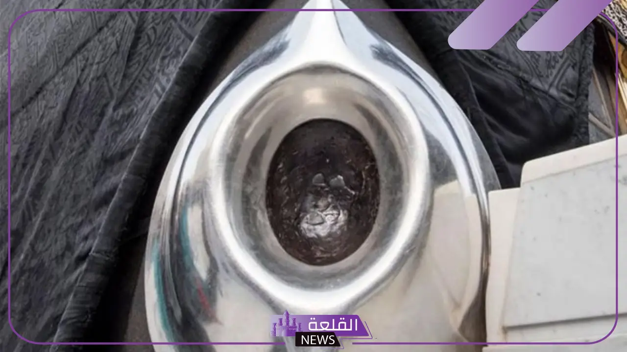 تفسير رؤية تقبيل الحجر الاسود في المنام للرجل والعزباء لابن سيرين تفسير رؤية تقبيل الحجر الاسود في المنام للرجل والعزباء لابن سيرين