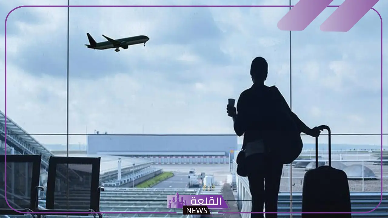 تفسير حلم رؤية ركوب الطائرة في المنام والنزول منها للعزباء