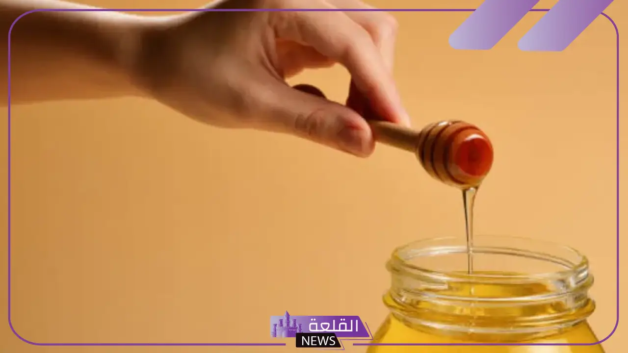 تفسير حلم اكل العسل في المنام للعزباء والرجل المتزوج والمرأة