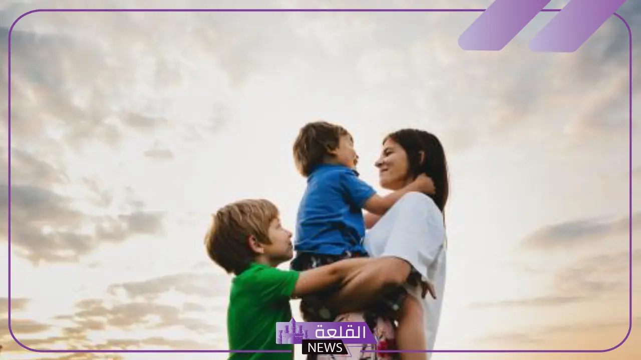 عبارات عن الابن الكبير والصغير.. أجمل عبارات الحب للأبناء